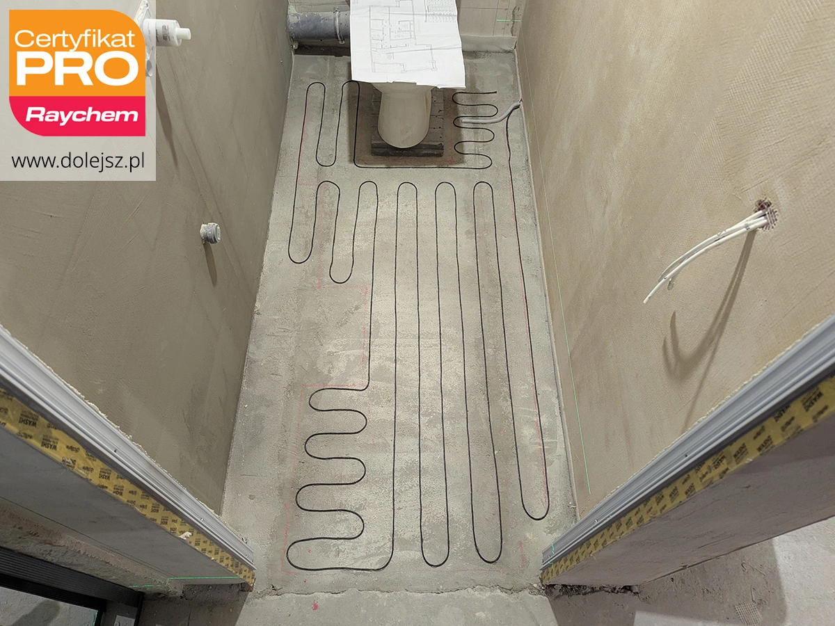 Toaleta z elektrycznym ogrzewaniem podłogowym Warszawa