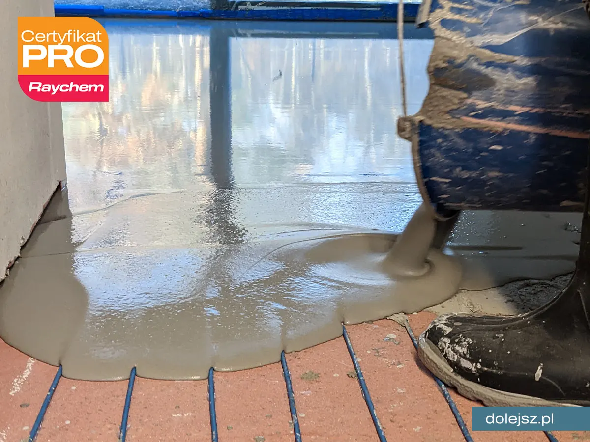 Elektryczne ogrzewanie podłogowe w wylewce samopoziomującej montaż Warszawa