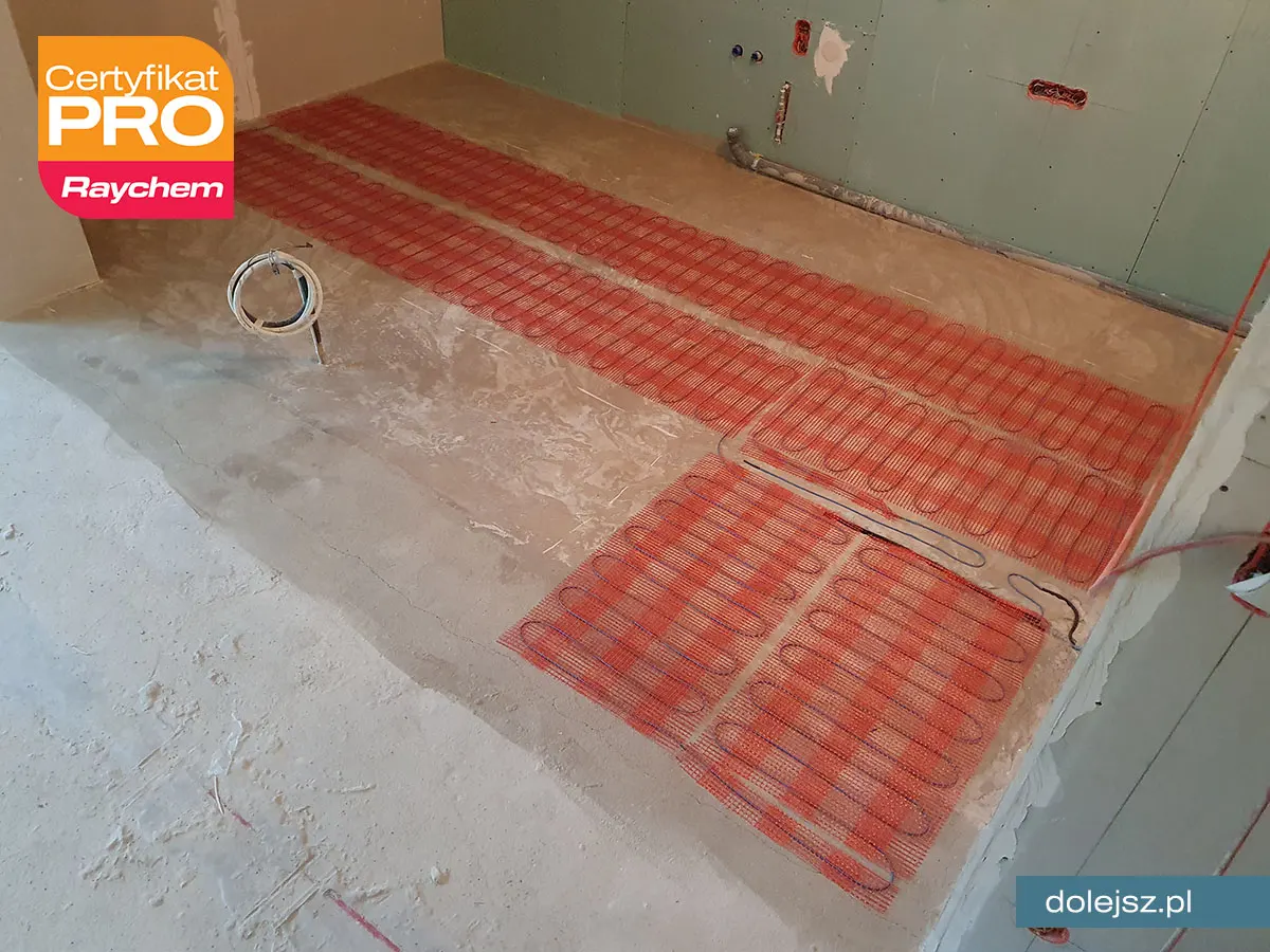 Montaż maty grzejnej w kuchni - Warszawa