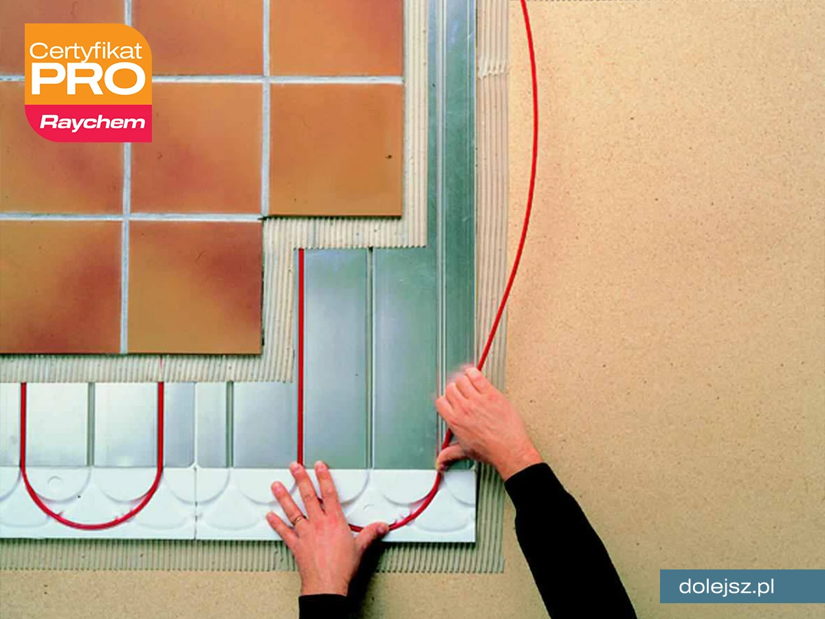 Elektryczne ogrzewanie podłogi w domu szkieletowym drewnianym Warszawa